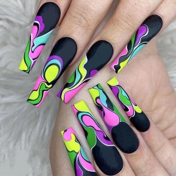 Faux Ongles 24pcs French Full Cover Manucure Nail Tips Long Ballerina Colored Line Note Pattern Fake