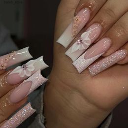 Valse nagels 24 stcs Volledig deksel Franse v vorm valse nagels bloemstortingslange ballerina kist nep nagels afneembare pers op nagel manicure y240419