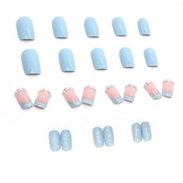 Faux ongles 24 pièces paillettes Diamante femmes Art court français pointe à la mode artificielle différentes tailles bricolage carré ongles brillant