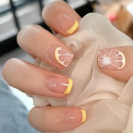 Valse nagels 24 -stcs citroen korte slijtage tips nagelspatch druk op benodigdheden voor professionals kunstmatige nep faux ongles 230425