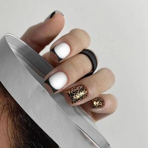 Faux ongles 24 pièces imprimé léopard presse sur artificiel Y2k faux carrés courts ongles conseils français coréen ballet blanc noir