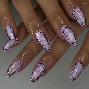 Faux ongles 24pcs longs amander artificiels avec des conceptions violettes de brume adhésive presse sur les pointes de clous français faux finis