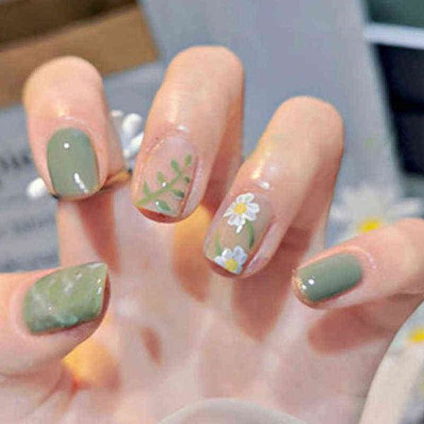 Uñas postizas 24 unids Tipo múltiple Desgaste Párrafo corto Parche de manicura de moda Ahorre tiempo Uña portátil Sal99 0616