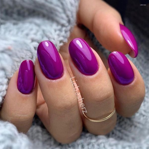 Falsas Nails 24 unids brillante brillante púrpura corto falso con pegamento de gelatina Presione en la cubierta completa artificial Herramienta de manicura de la punta del dedo