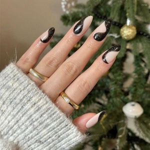 Valse nagels 24 stks korte amandel Frans schattige hart nep nagels tips diy volledige hoes afneembaar manicure tools 2023