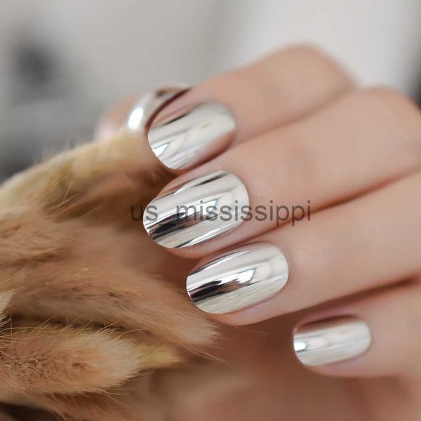 Uñas postizas 24 piezas Plata Mediana Artificial Uñas curvadas completas Metal Oval Chicas Uñas postizas Espejo Uñas postizas frescas con pegamento adhesivo x0826