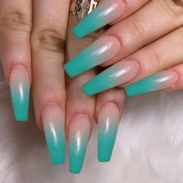 Valse Nagels 24 stks Turquoise Gradiënten Dragen Lange Paragraaf Mode Manicure Patch DIY Slider Volledig Bedekt Nail Decoratie