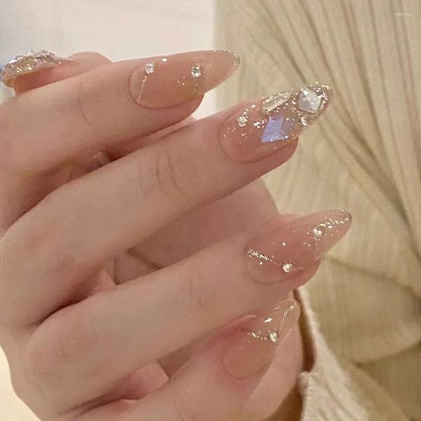 Faux Nails 24 ps Bling Fragment Aurora Square Diamond Jusable Amande Amouvable Presse sur Nail Sweet and White Teenage Fake