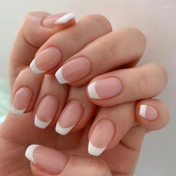 Uñas postizas 3D Fake Press On Faux Ongles Puntas cortas de desnudo francés Diseños blancos simples Accesorios de manicura DIY Juego de uñas acrílicas