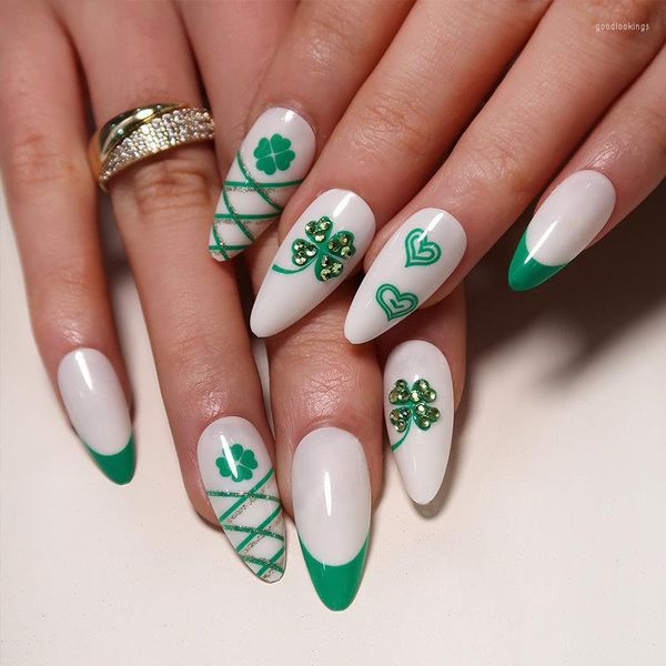 Uñas postizas 3D Fake Set Press On Faux Ongles Puntas cortas de almendras francesas Día de San Patricio Flores verdes con diseños de diamantes Uñas