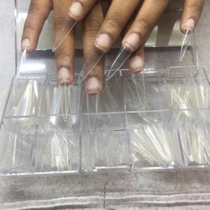 Valse nagels 500 pc/doos Pointy Stiletto Nail Tips Clear/Natural False Fake Manicure Acryl gel Diy Salon Leveranciers -Long Vingernagel Klauw 230413