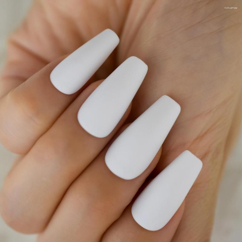 Faux Ongles Arrivée Designs Blanc Artificiel Ongles Coniques Abs Salon Soild Mat Manucure Accessoires 24