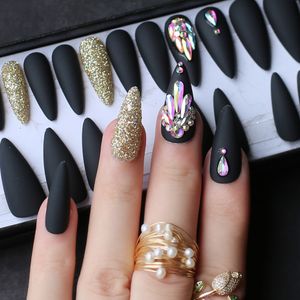 Kunstnagels Kunstnagels Zwarte Stiletto kunstnagels DIY kristal Gouden glitter Nepnagels volledige set druk op nagels aangepaste doos nagels 28st 230325