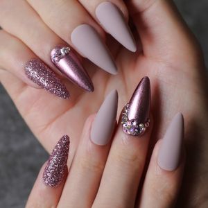 Kunstnagels Kunstnagels Stiletto Naakt Nepnagels Roze metalen kristal kunstnagels rode glitter volledige set lang go custom Salon Burgundy pers op nagels 230325