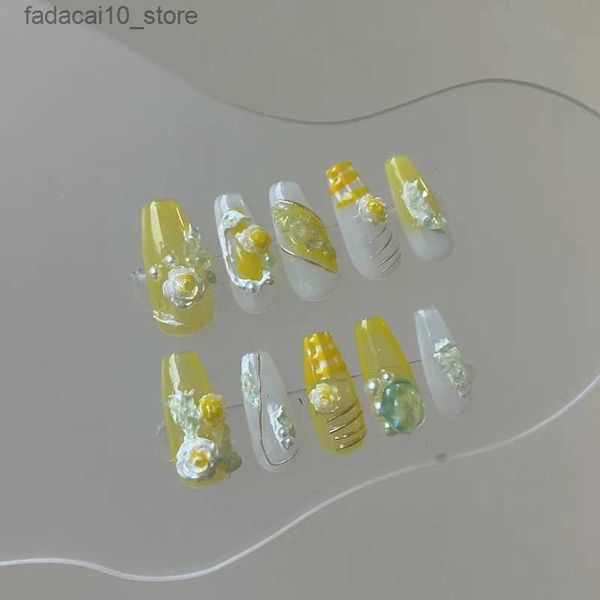 Uñas postizas Uñas artificiales usables hechas a mano Verano Color amarillo Diseño en relieve 3D Presione sobre las uñas Uñas postizas Cubierta completa Use uñas Q240122