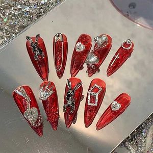 Uñas postizas Hecho a mano Y2K Punk Rabbit Design Red Falso Nail Long Estética Press On Nails Rhinestone Fake Nail con pegamento Consejos de ataúd reutilizables Q231114