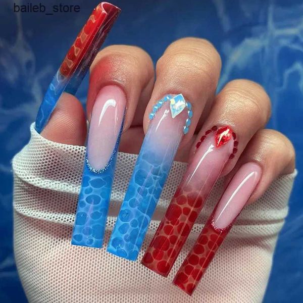 Faux ongles Long Cercin Faux Nails avec design de Crystal Heart Bulles et Red Bubbles Appuyez sur des ongles Couverture complète Fashion Fashion Nail artificiel Y240419 Y240419