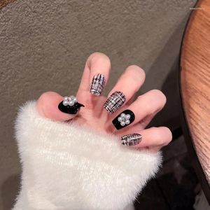 Kunstnagels Misskitty Handgemaakte Press-on Handgedragen nageltip Menselijk Klassieke stijl Retro Maillard Zwart-wit Lattice Patt