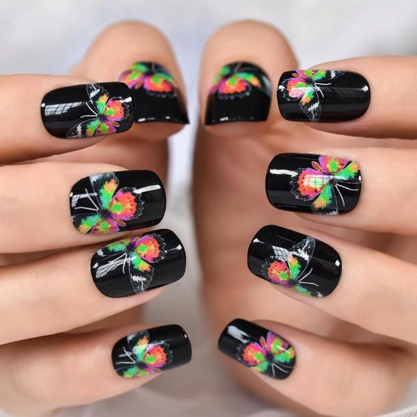 Faux Ongles Presse Sur Court Squoval Multi Couleur Papillon Motif Réutilisable Ongles Couverture Complète Noir Base Salons À La Maison Mignon