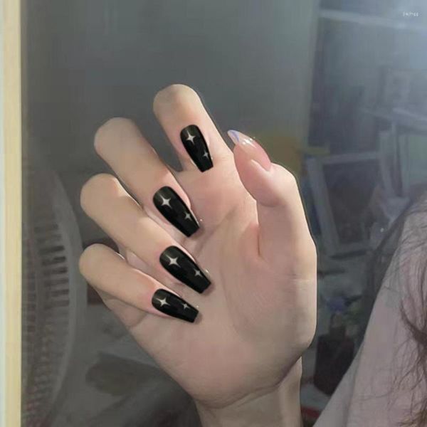 Faux ongles pointe saint valentin coeur presse sur Gel noir faux acrylique couverture complète ensemble d'ongles pour femmes filles
