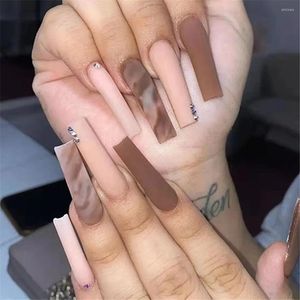 Faux ongles couleur chocolat chaud longue ballerine faux avec des dessins automne hiver français cercueil ongles conseils ensemble presse sur