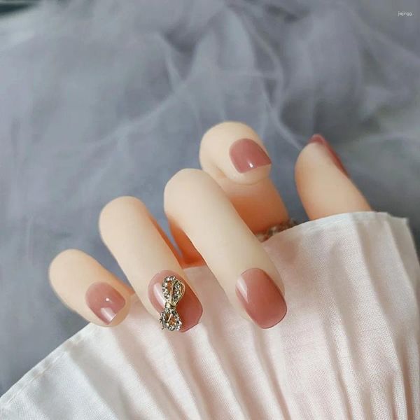 Uñas postizas Manicura usable Moda falsa francesa Cabeza cuadrada corta Herramienta de uñas Cubierta completa Consejos Chica