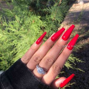 Faux Nails Mariage Red Long Coffin Faux Nails Ballerina Impressionnant Décorer Faux Ongles Plein couverture Plastique Appuyez sur avec autocollant de colle 220225