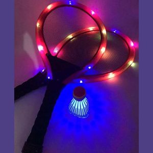 Divertissement familial en plein air veilleuse formation LED raquette de badminton ensembles intérieur Sports de plein air accessoires de badminton 240122