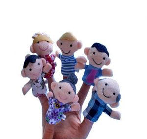 Puppets de doigt de famille Toys mignon dessin animé tissu de tissu poupée Hand Puppet Enfants 039