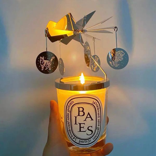 Juego de velas de incienso familiar Juego de luces giratorias dos sabores 70 g * 2 paquete hermoso caja blanca maravillosa opción para regalos entrega rápida