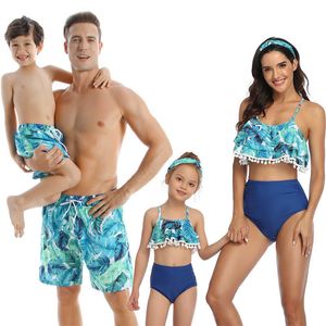 Familie Look Matching Print Swimsuits Moeder Dochter Dad Son Swimming Trunks Outfits Men Kids Bad Shorts 210429