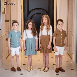Familie Matching Outfits 2023 Brother Sister Cleren Summer Boys Girls Girls Break Tieners Thin Polo Shirt Cardigan Teens Rooks Baby Short 230323