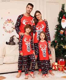 Familie Bijpassende Outfits 2023 Nieuwe Kerst Pyjama Cartoon Elanden Print Ouder-kind 2 Stuks Pak Baby Romper Zachte Nachtkleding Familie Bijpassende Kleding Pyjama T230921