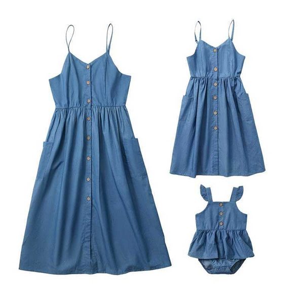 Tenues assorties pour la famille 2023Nouveau Look de famille débardeur mère fille robes assorties Denim maman bébé maman et moi vêtements mode femmes filles tenues en coton