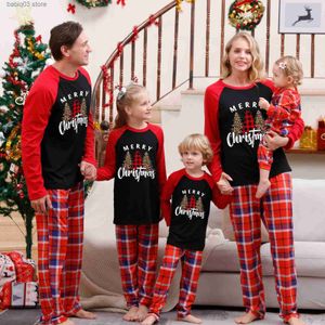Bijpassende outfits voor gezinnen 2024 Nieuwjaarskostuums Moeder Dochter Vader Zoon Bijpassende kleding Zacht Los 2-delig Pyjamaset Baby Romper Kerst Familielook T230921