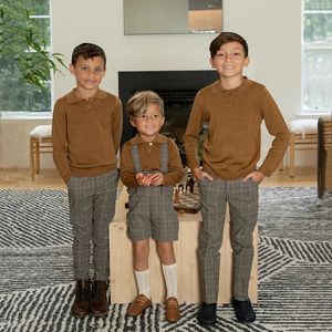 Bijpassende familie-outfits Ap Boys Mix N Match Dressy-collectie 2024 herfst kinderen drie kleuren trui polo baby uitgerekte geruite broek en overalls 7703 231207