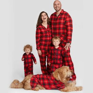 Bijpassende familie-outfits Kerst Familie-bijpassende pyjama Geruit katoen Volwassen kind Dames Top Broek en hond Familie Kerst-nachtkledingkleding 231114