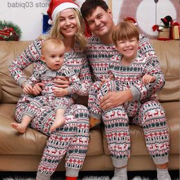 Famille correspondant tenues pyjamas de Noël ensemble couples famille correspondant Noël pyjama mère enfants maman fille enfant papa fils à manches longues imprimé 2023 nouveau T230921