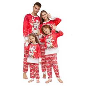 Familie matching outfits kerstpyjama's set 2024 Xmas vader moeder kinderkleding pyjama mama en dochter zoon slaapkleding outfit 230925