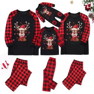 Familie Bijpassende Outfits Kerst Pyjama Set Kerst Herten Print Volwassen Kind Baby Hondenkleding Jaar Papa Moeder Nachtkleding Pjs 231122