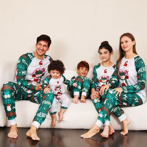 Famille correspondant tenues pyjamas de Noël mode Noël dessin animé imprimé body adultes enfants bébé vêtements ensembles look global 230901