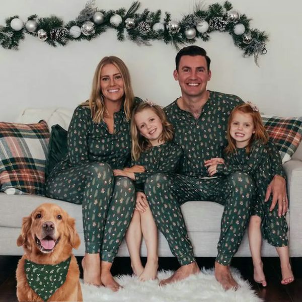 Famille correspondant tenues pyjamas de Noël chien couple enfants bébé Noël vêtements de nuit père mère fille fils pyjamas vêtements ensemble 231129