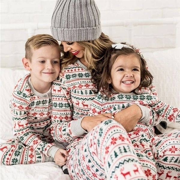 Famille correspondant tenues pyjamas de Noël ensemble cerf adulte enfant vêtements de nuit de Noël Pjs bébé barboteuse Look 220914