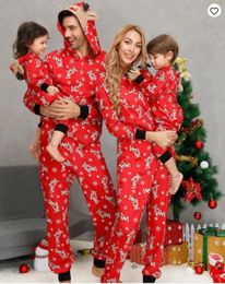 Bijpassende outfits voor gezinnen Kerstprint Pyjama's Zip Lange mouw Elandenoren Capuchon Vader Moeder Kinderen Baby Casual Jumpsuits 231207