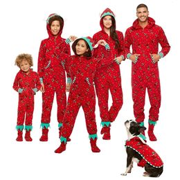 Bijpassende familie-outfits Kerstpyjama's Leuke zachte jumpsuit Nachtkleding Rits Capuchon Overall Moeder Vader Kinderen Romper Kerstlook 231128