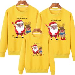 Abiti coordinati per la famiglia Felpe rosse natalizie Top Bambini Genitore Caldo maglione a maniche lunghe per interni ed esterni Costume da cartone animato Abiti coordinati per membri della famiglia 231123