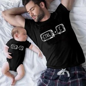 Famille Matching Tenues Ctrl + C et Ctrl + V Familles Match Matching Cotton Family Family Look Daddy Mommy and Me Kids Shirt Baby BodySity Pathers Day Gift D240507