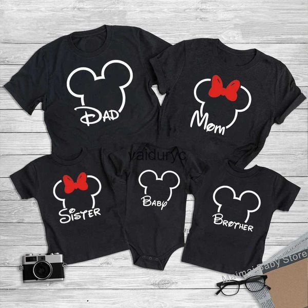 Conjuntos familiares a juego Camiseta familiar de Disney Camiseta con cabeza de Mickey y Minnie Camisetas de algodón para papá, mamá, hermano, hermana, mamelucos para bebé, trajes de viaje familiarvaiduryc
