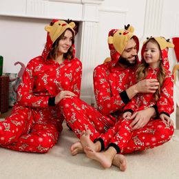 Familie Bijpassende Outfits Elanden Print Jumpsuit Met Capuchon Kerst Homewear Paar Pyjama 2023 Ouder Kind 231118