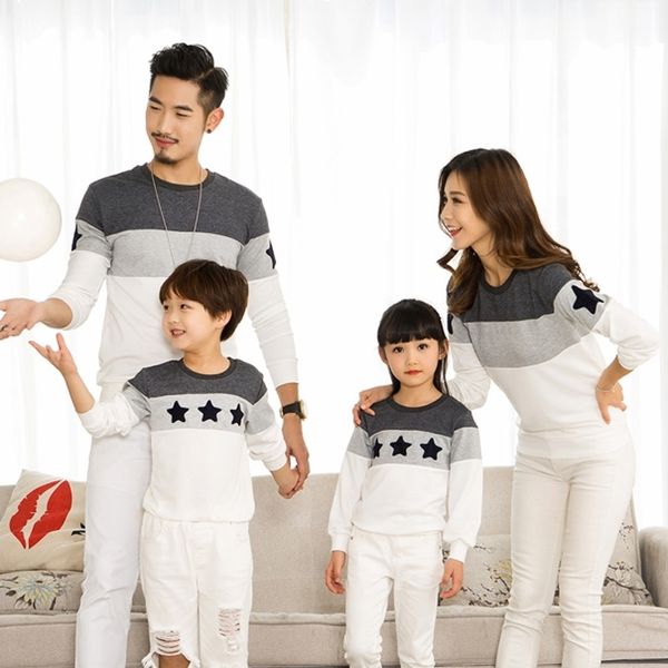 Famille Correspondant Tenues Broderie Star Coton Hommes Femmes Enfant T-Shirt Famille Look Mode Mère Père Bébé Garçon Fille Vêtements LJ201111